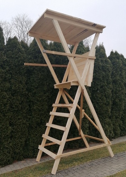 Freistehender Hochsitz